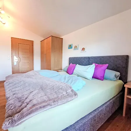 Berganger-3 By Interhome Appartement